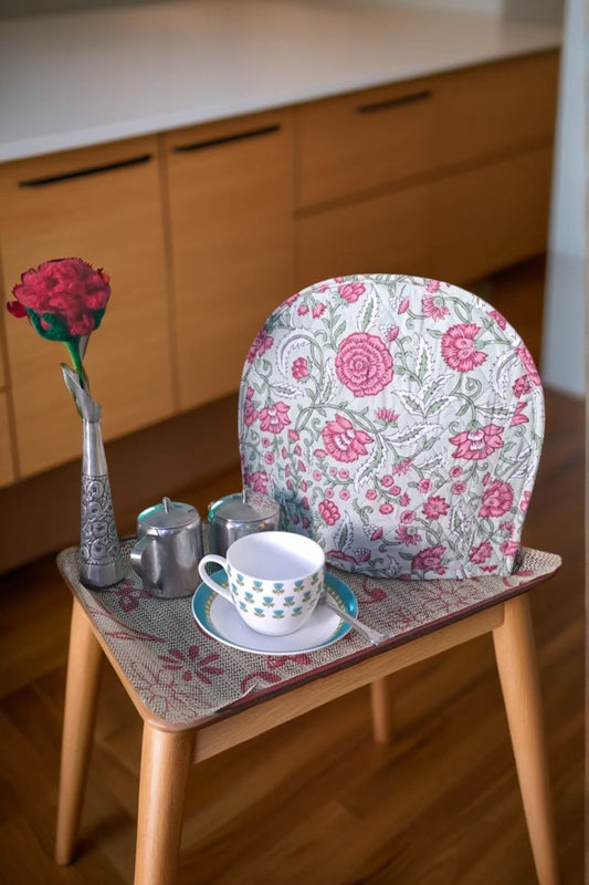 Tea Cozy( Teapot Cover) (Roses Pattern)