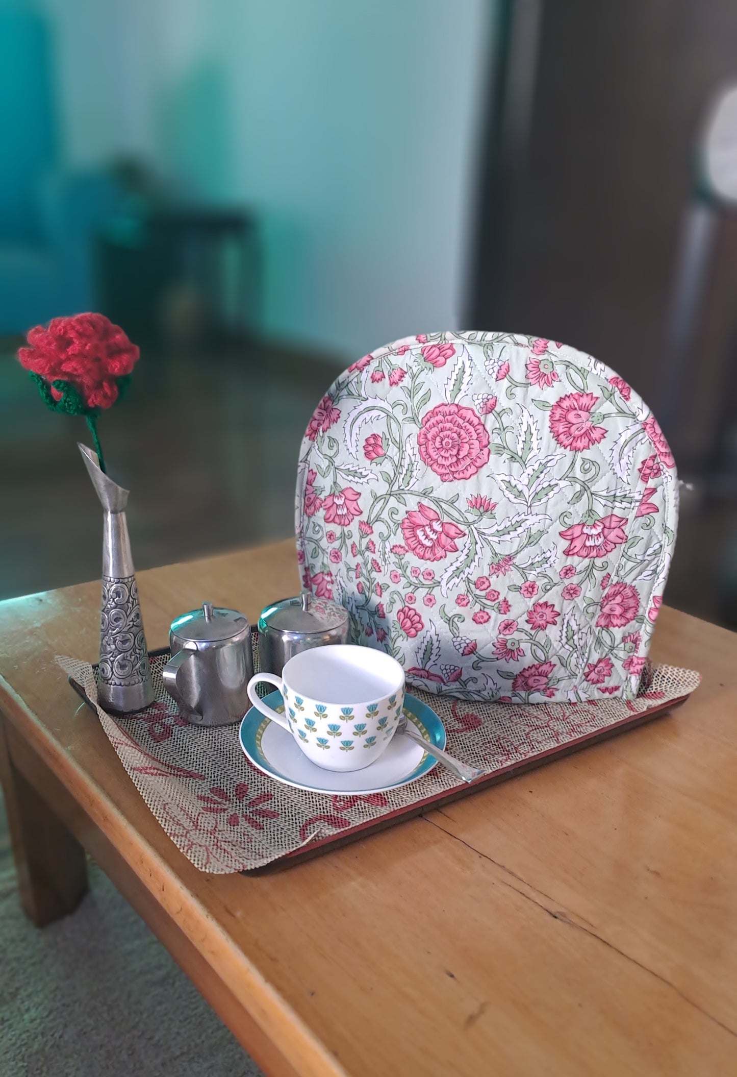 Tea Cozy( Teapot Cover) (Roses Pattern)