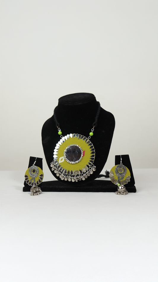 Handmade Green Necklace with Earrings Set – Elegant Ethnic Jewelry