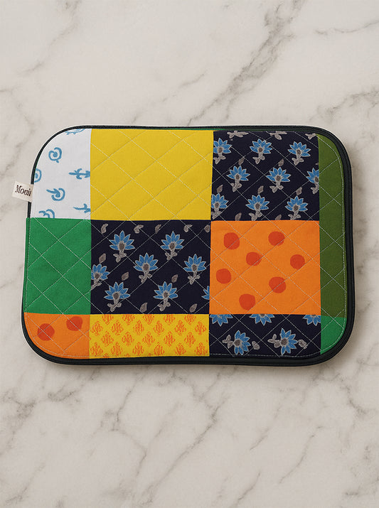 Quited Laptop Cover (Multicolour)