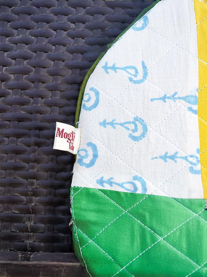 Quited Laptop Cover (Multicolour)