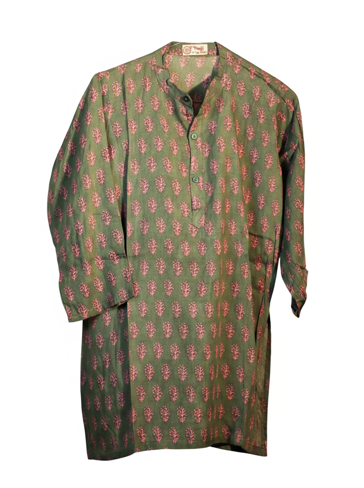 Stylish Green Kurti with Pink Pattern – Elegant & Comfortable