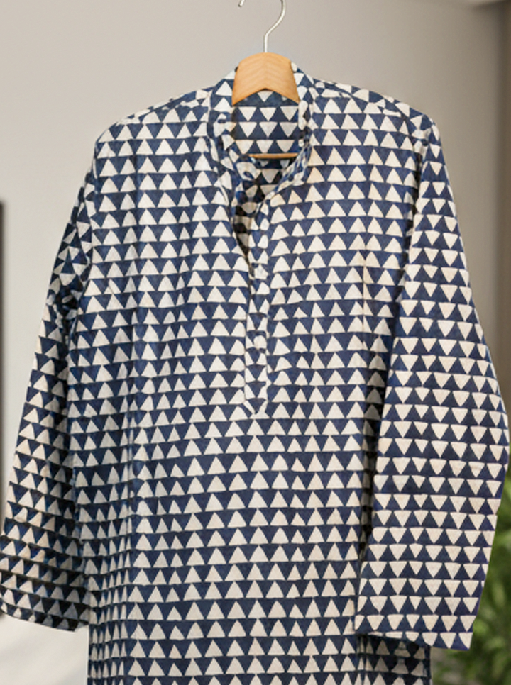 Stylish Navy Blue Kurti with White Geometric Print – Elegant & Comfortable