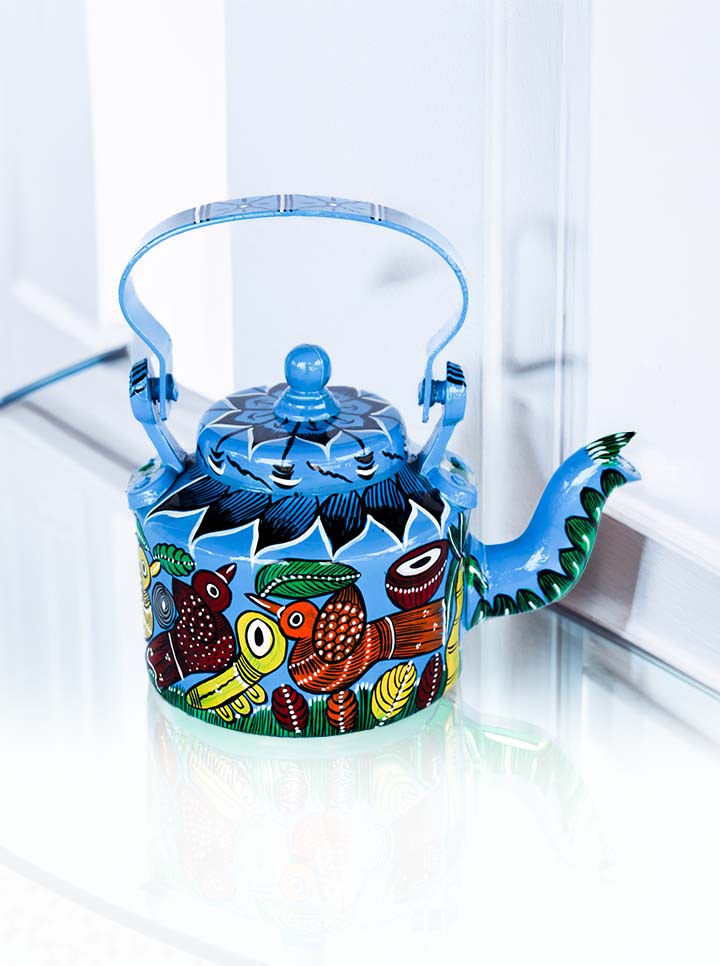 Hand-Painted Bird Pattachitra Kettle β A Fusion of Art & Functionality (Blue)