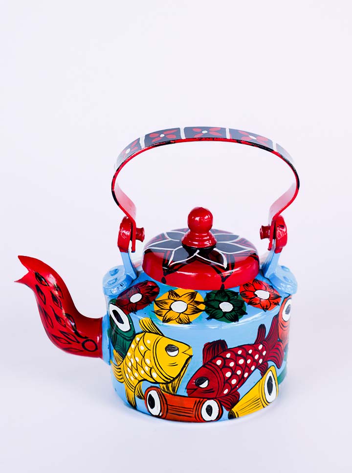 Hand-Painted Pattachitra Kettle – Fish Motif Folk Art (Blue And Maroon)