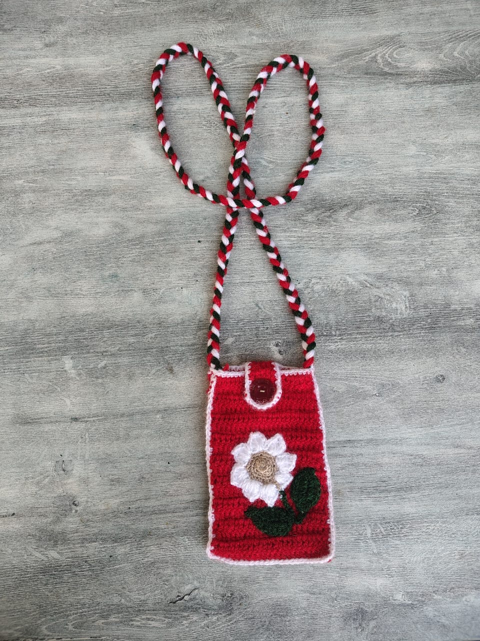 Handmade Crochet Mobile Cover – Stylish & Protective (Red)