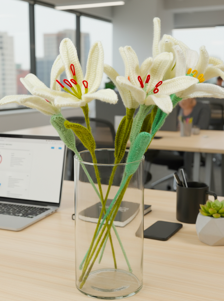 Handmade Crochet White Lily – Elegant Bloom for Timeless Décor