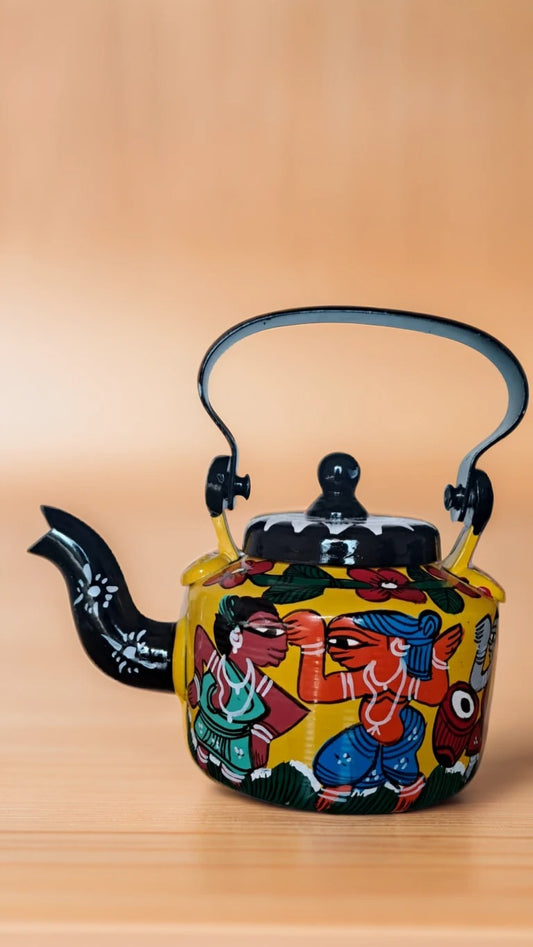 Hand-Painted Pattachitra Kettle – A Fusion of Tradition & Art