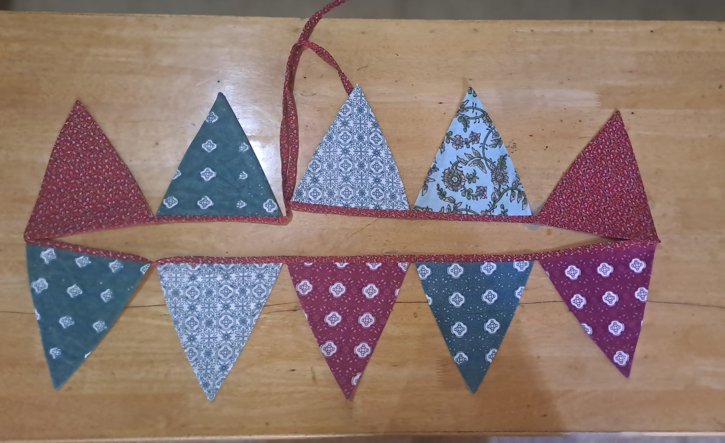 Reusable party buntings