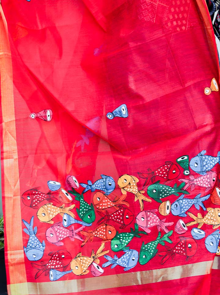 Hand-Painted Pattachitra Dupatta – Vibrant Fish Motif