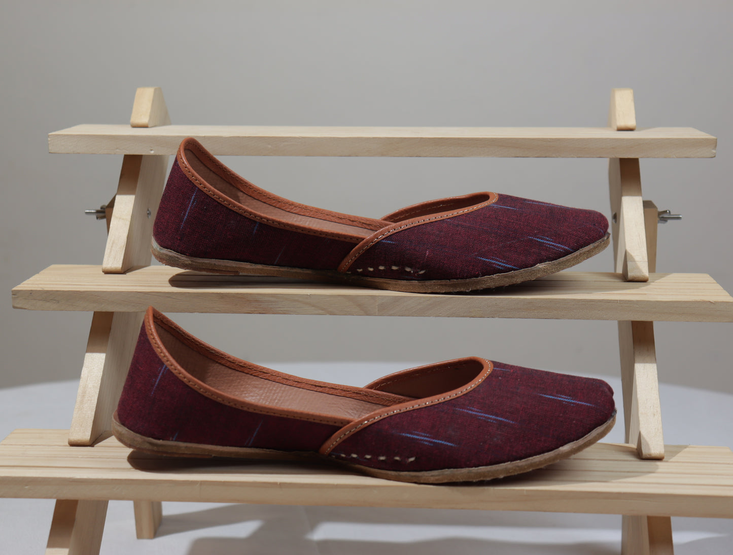 Maroon Ikat Juttis