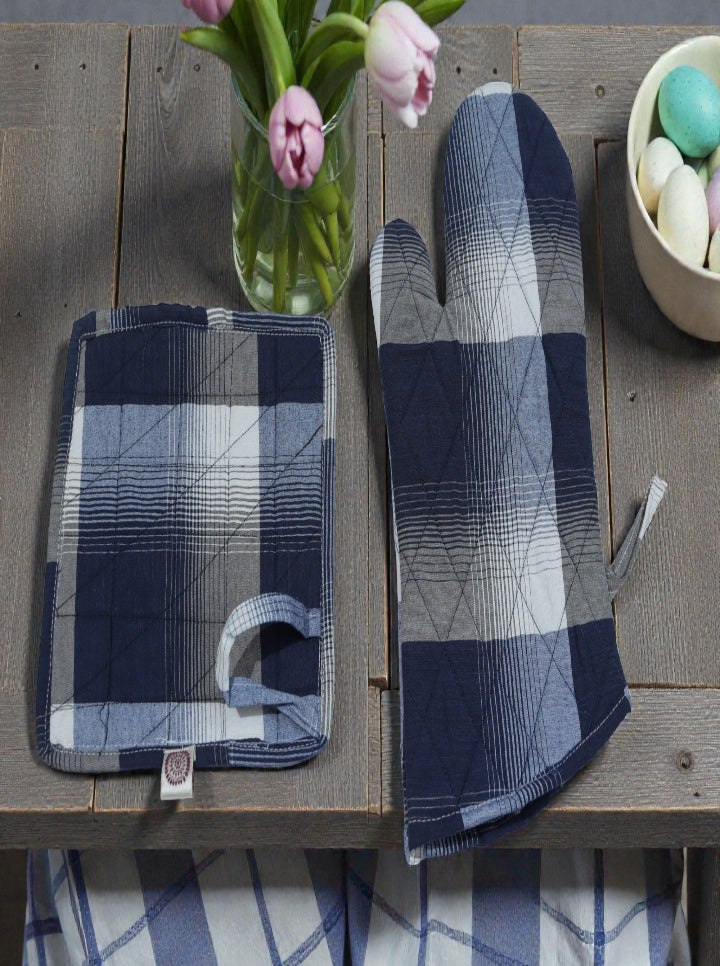 Oven gloves with pot holder