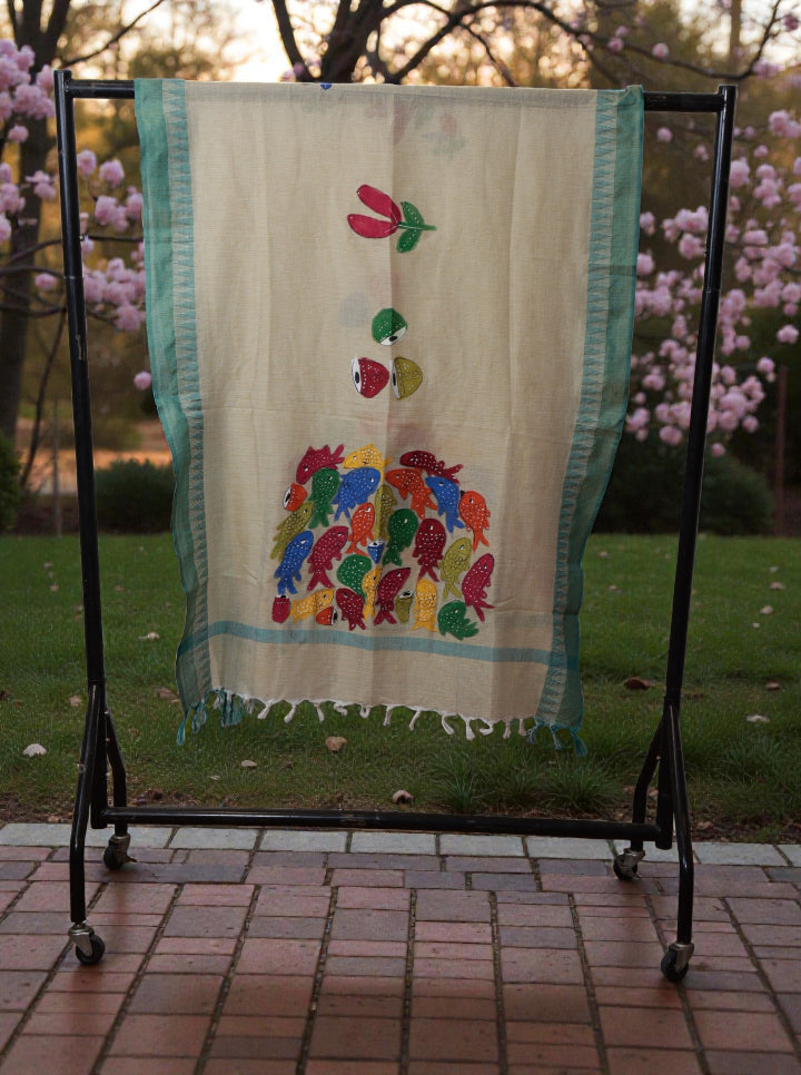 Hand-Painted Fish Motif Dupatta – White Base with Sea-Green Border
