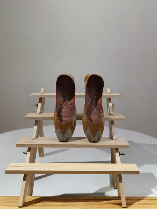 Mustard Ikat Juttis – Earthy Elegance