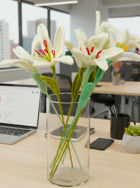 Handmade Crochet White Lily – Elegant Bloom for Timeless Décor